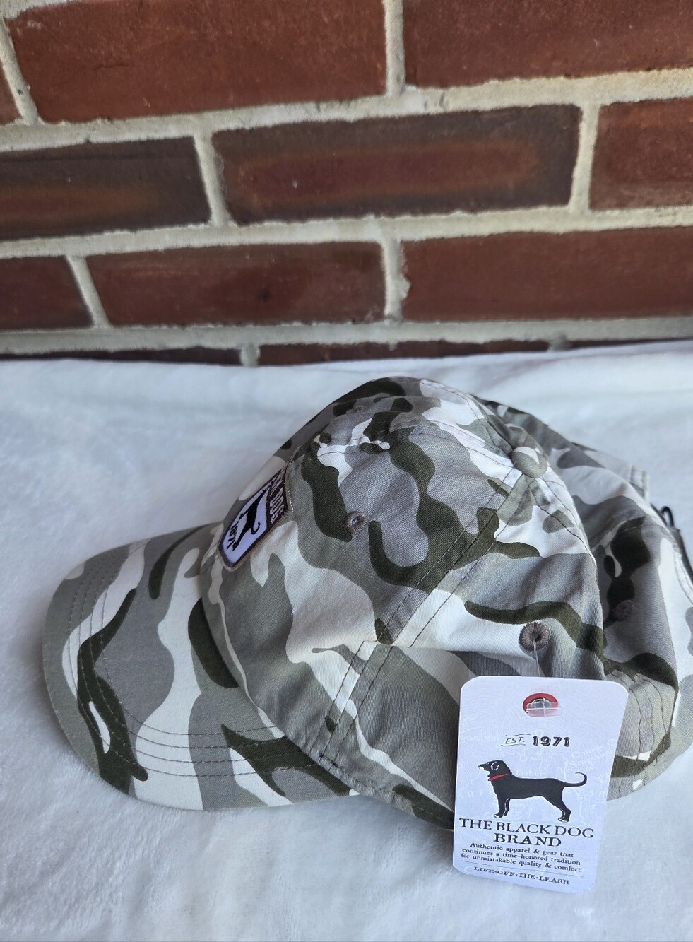 The Black Dog 1971 Camo Baseball Cap Adjustable Lightweight Classic Curved Hat N - Picture 2 of 8